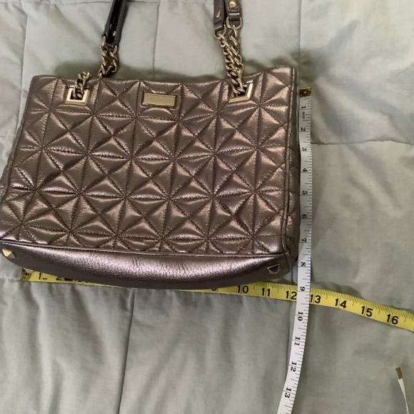 Kate Spade quilted metallic gray shoulder bag - Picture 4 of 10